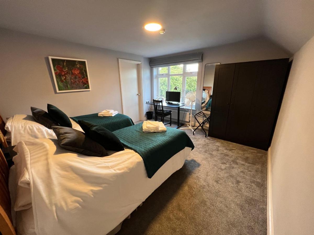 Hotel The Six Bells Beenham Exteriér fotografie