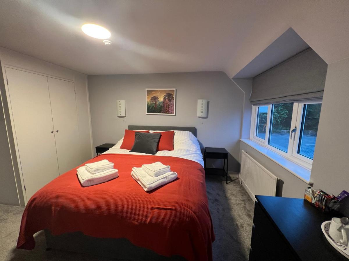 Hotel The Six Bells Beenham Exteriér fotografie