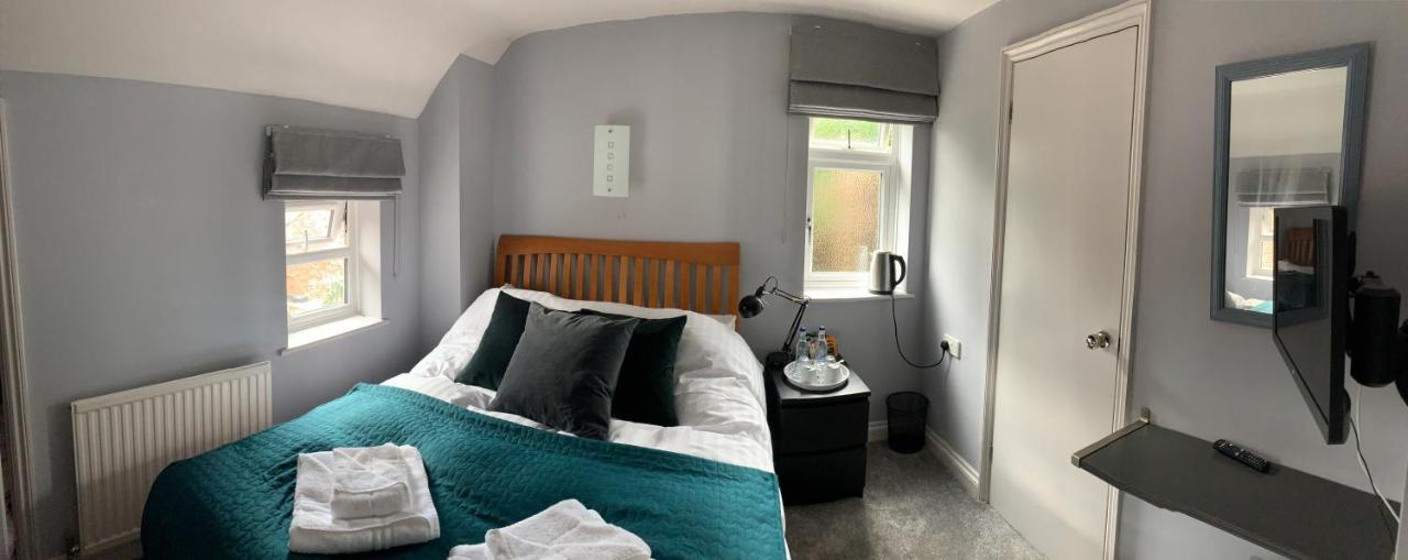 Hotel The Six Bells Beenham Exteriér fotografie